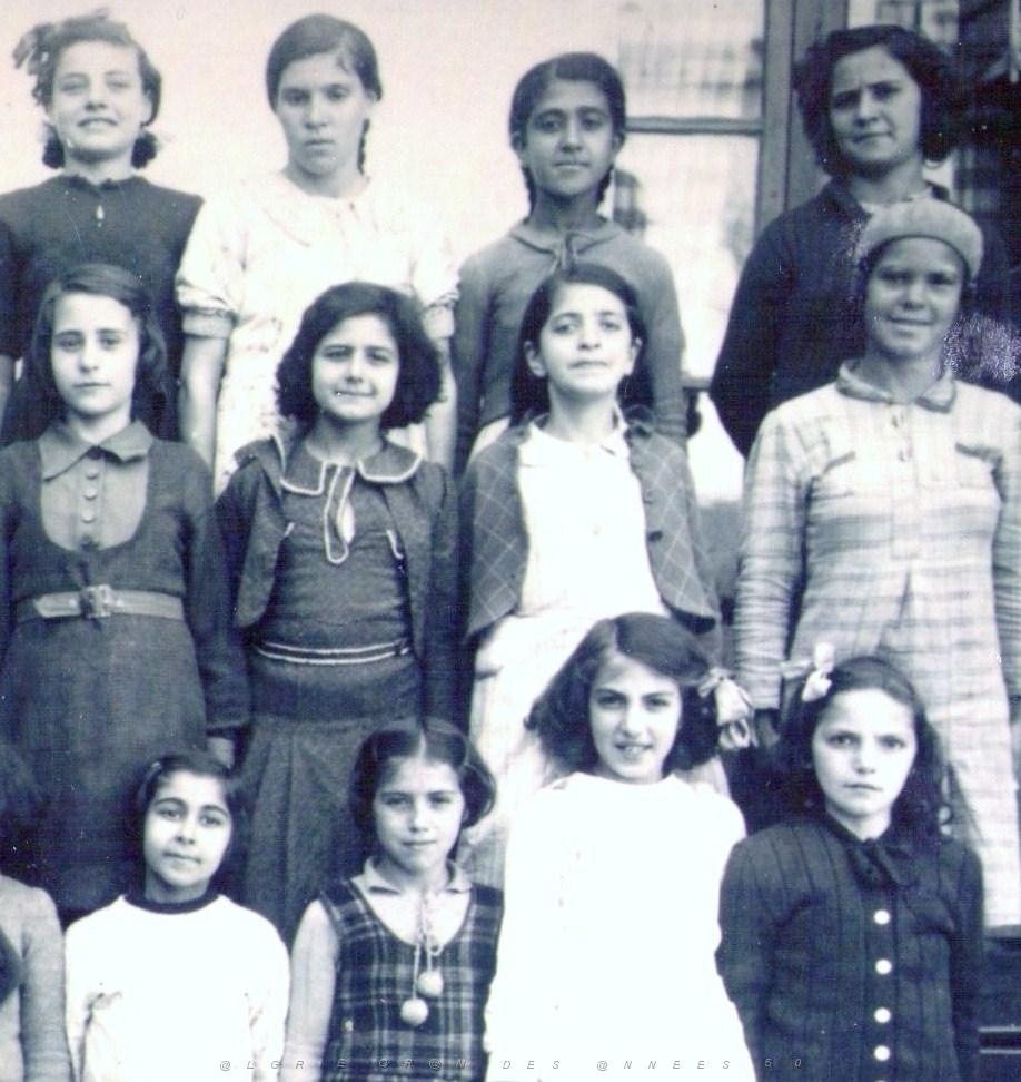 MA MAMAN ROLANDE SERRA 3e rang du haut,1e à droite école pasteur fille. .jpg